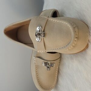 Elegant Cream Loafers Unisex Biege Loafers Unisex